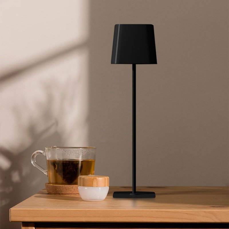 Lampada LED da Tavolo Magnetica 5W con Batteria Ricaricabile USB C Colore Nero Touch Dimmerabile 3in1 IP65 SKU-23413