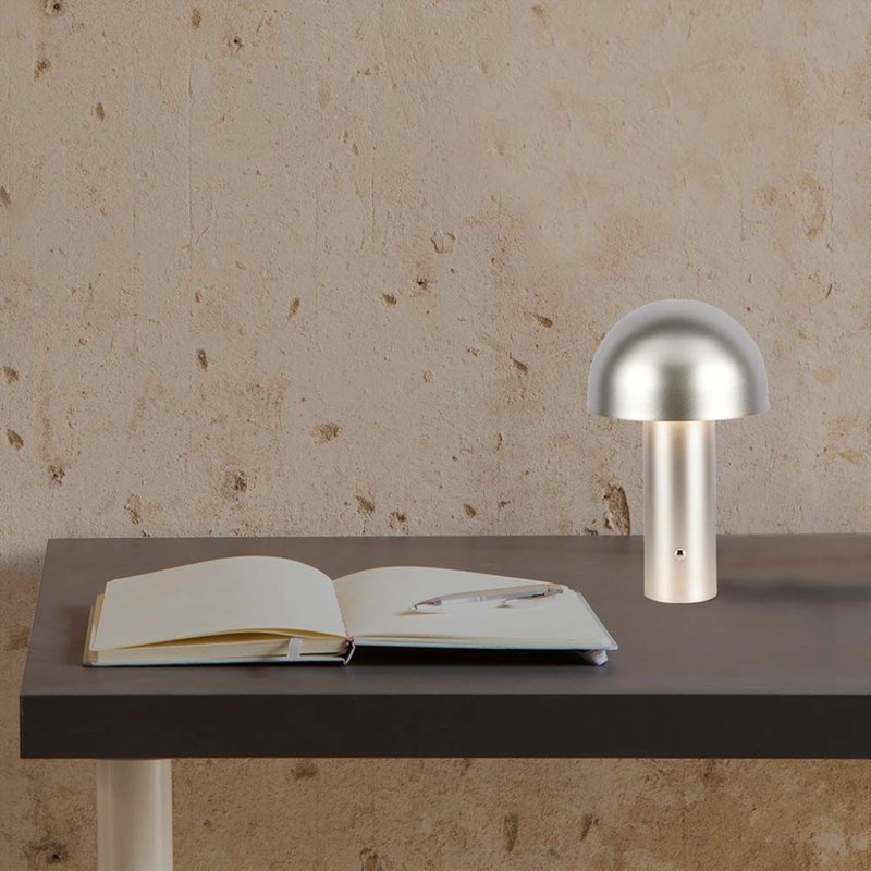 Lampada LED da Tavolo 3W con Batteria 1800mAh Ricaricabile USB C Colore Oro in Metallo Touch Dimmerabile 3in1 SKU-7937