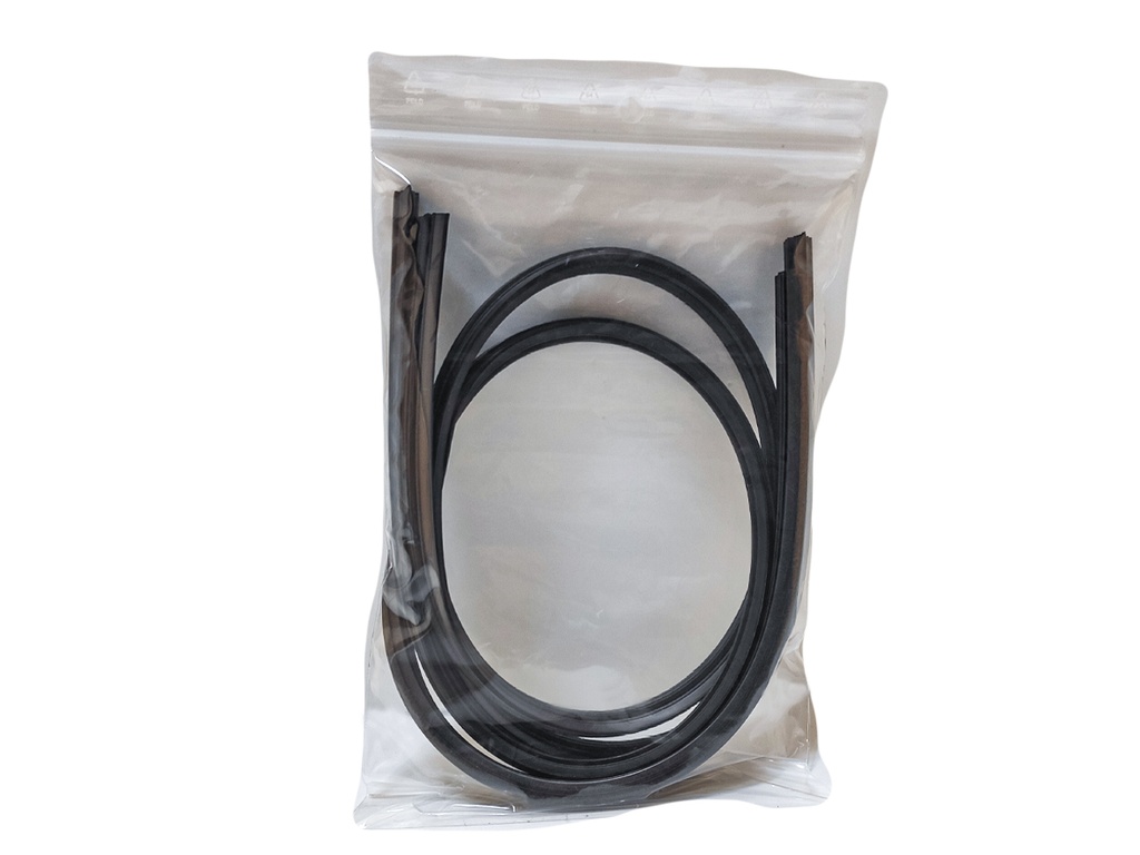 Coppia Gommini Refill Flat 28'' 700 mm Ricambio Universale Per Spazzole Tergicristallo In Ferro