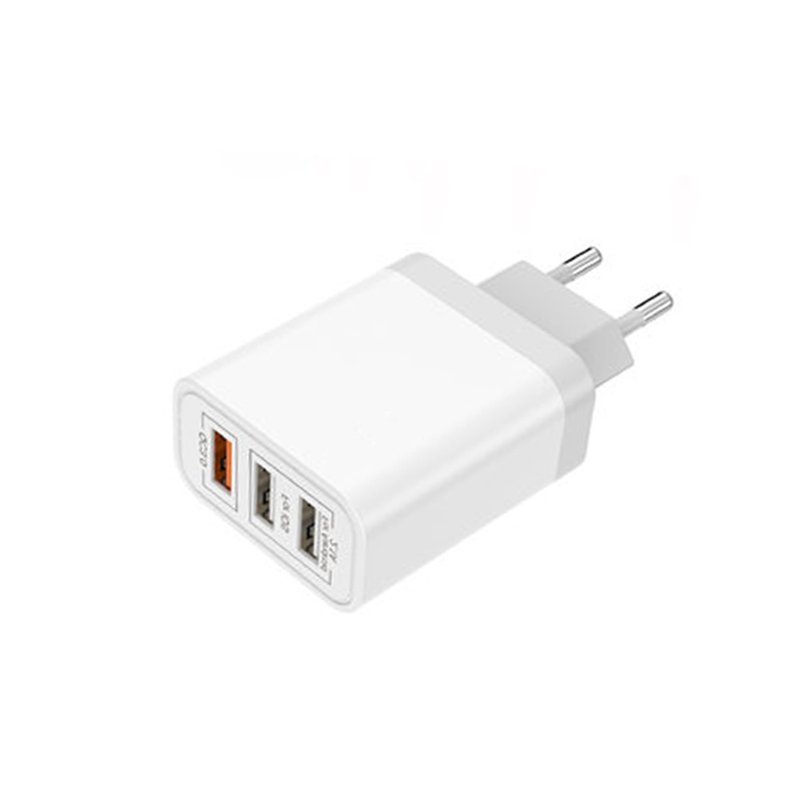 [AC880918] Caricatore USB 3 porte QC3.0, 1 USB-A rapida + 2 USB 5V 2,1A, spina EU