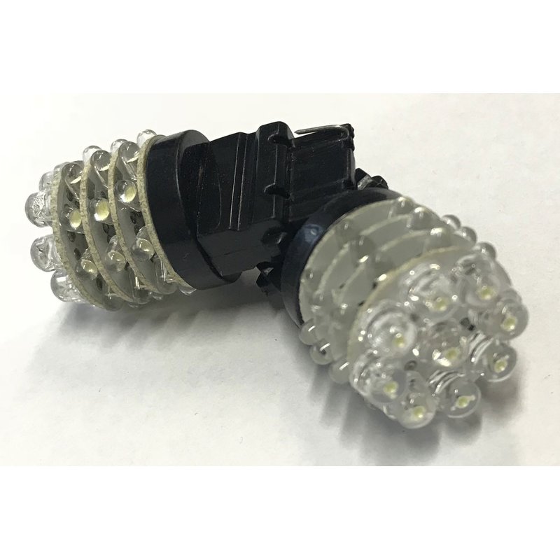 [ABC192] Coppia Lampade LED T25 3156 P27W Bianco Freddo 6000K, 9 LED F5 + 27 LED F3, 12V 2W