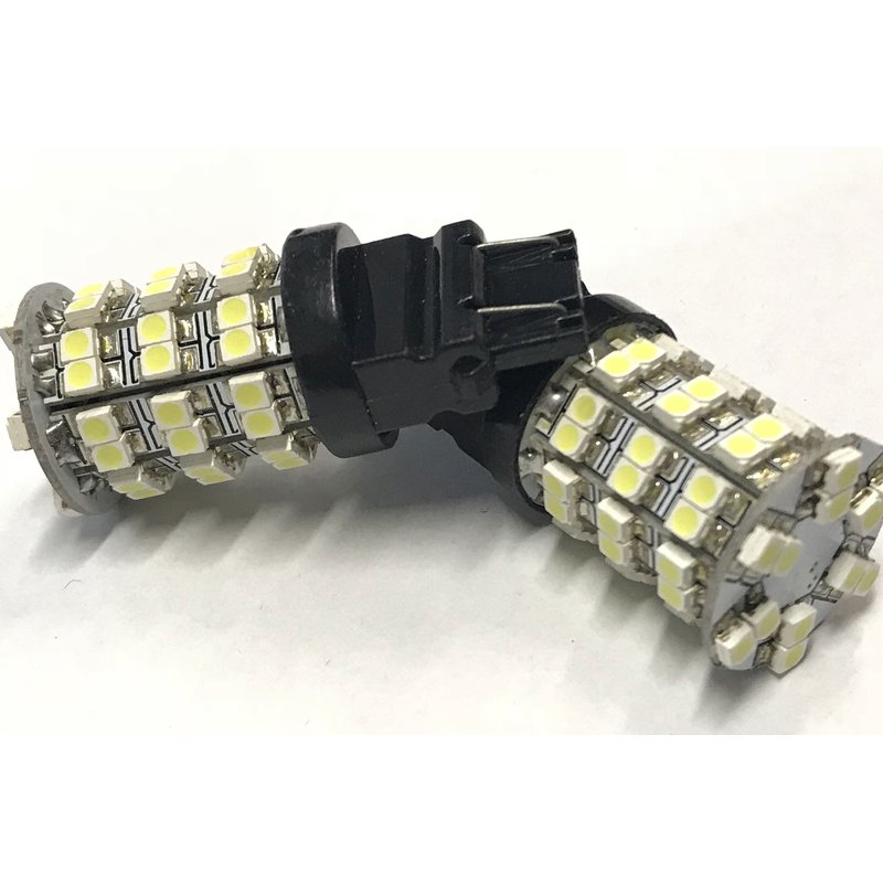 [ABC431] Coppia lampade LED T25 3157 P27/7W bianco freddo 6000K 12V 2W, 60 SMD 3528